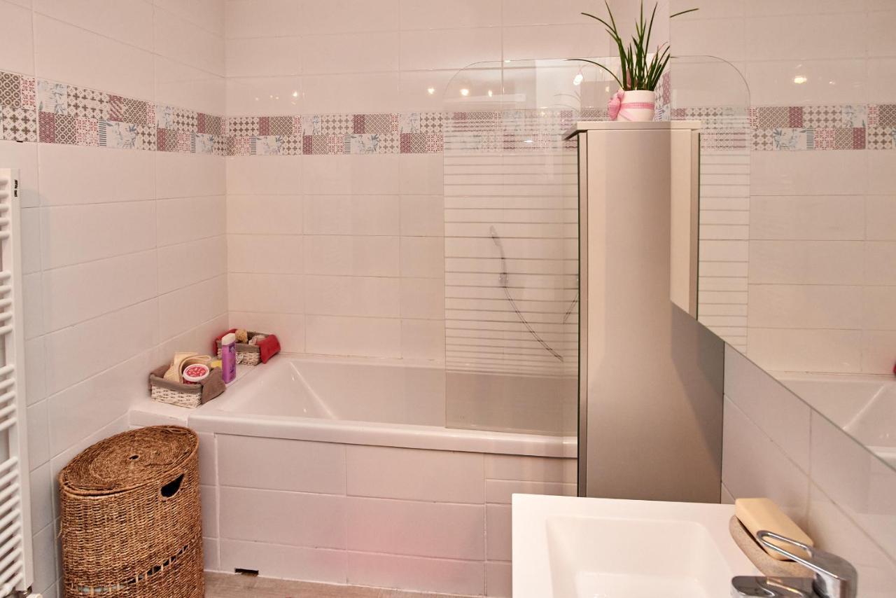 Chambres A Louer Dans Appartement Balcon - Wifi - Parking Gratuit Nevers Buitenkant foto