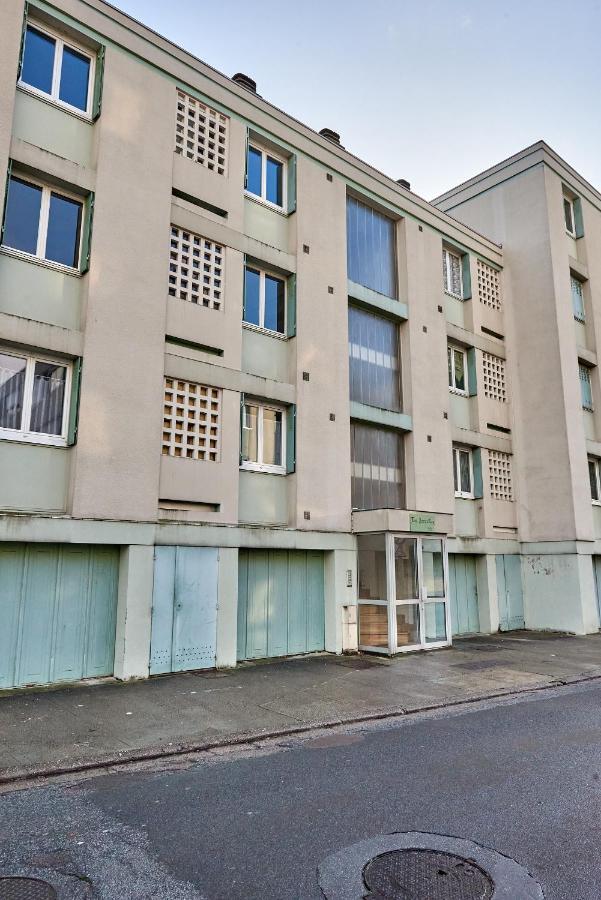Chambres A Louer Dans Appartement Balcon - Wifi - Parking Gratuit Nevers Buitenkant foto